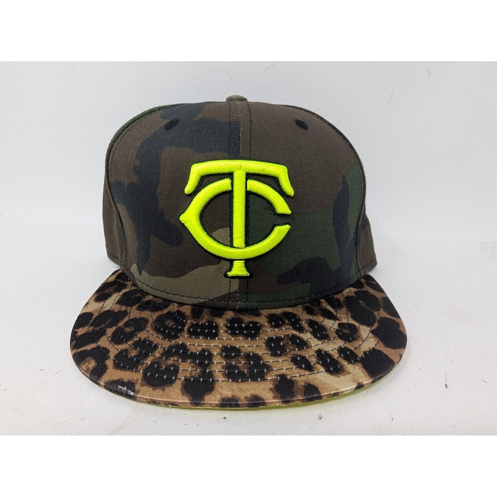 Minnesota Twins Hat Cap Fitted Mens 7 1/8 Camo Leopard MLB Baseball New Era